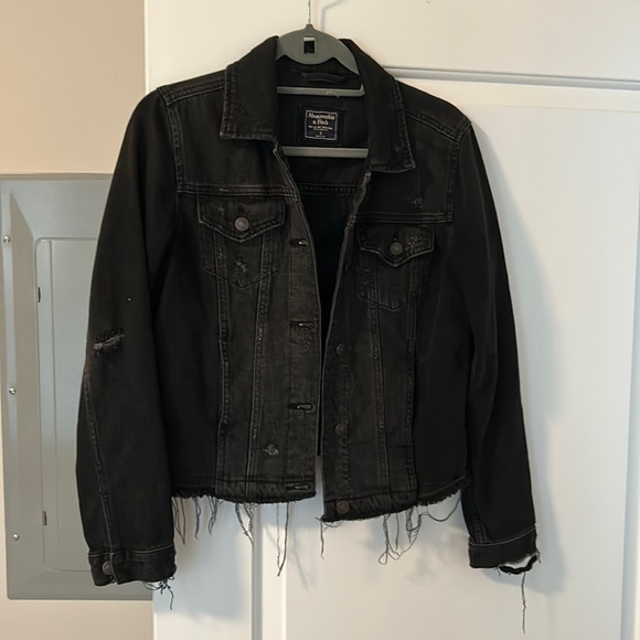 Abercrombie & Fitch Jackets & Blazers - Abercrombie jean jacket